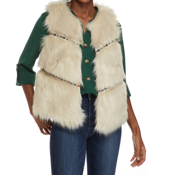 Faux Fur Vest - Picture 1 of 3